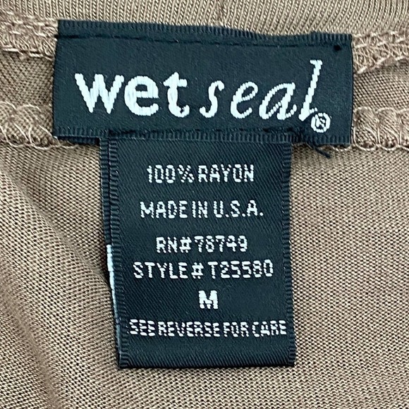 WET Seal Brown Sequined Eagle Blouse Size Medium - Picture 10 of 10